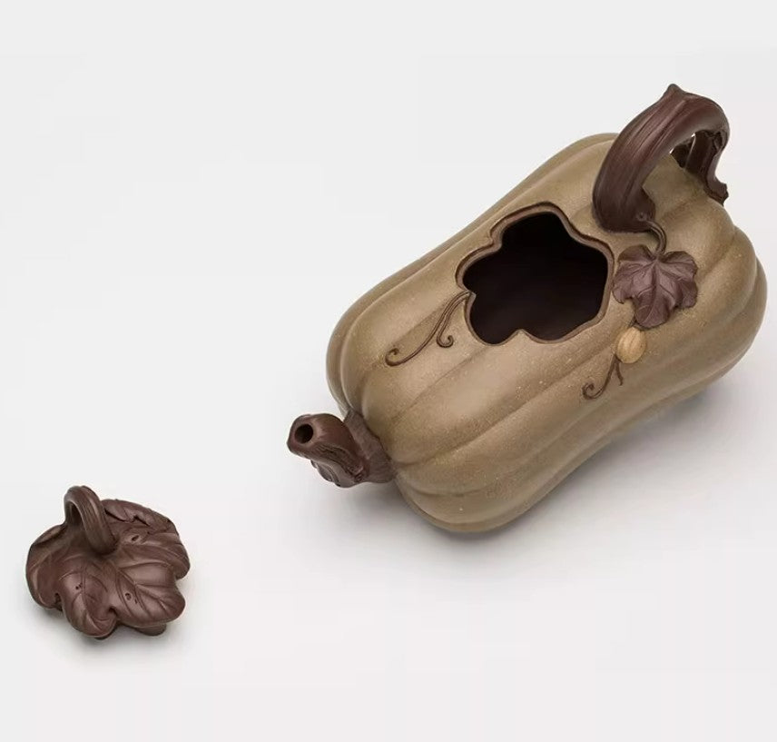Dong Gua Hu made by grand master Chen Guo Liang